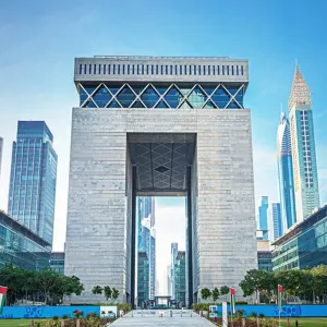 أقساط التأمين المجمعة عبر الوسطاء في "دبي المالي" ترتفع61% خلال 2023
