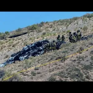شاهد: للمرة الثانية خلال شهر واحد.. تحطم طائرة عسكرية بالقرب من مطار في ولاية نيو مكسيكو