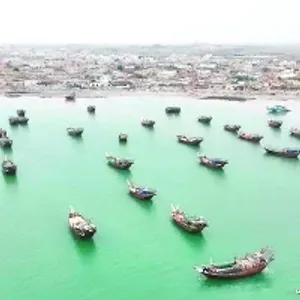 بدء موسم السياحة الصيفية في المناطق الساحلية المطلة على بحر العرب