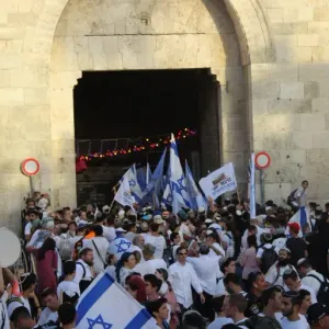 مسيرة الأعلام الإسرائيلية ستمر من باب العامود بالقدس