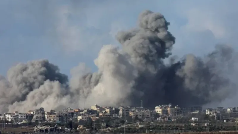 قوات الاحتلال الإسرائيلي تكثف قصفها على وسط قطاع غزة