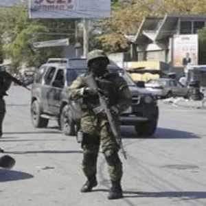 الولايات المتحدة تعزز أمن سفارتها لدى هايتي بقوات جديدة وتجلي بعض الموظفين