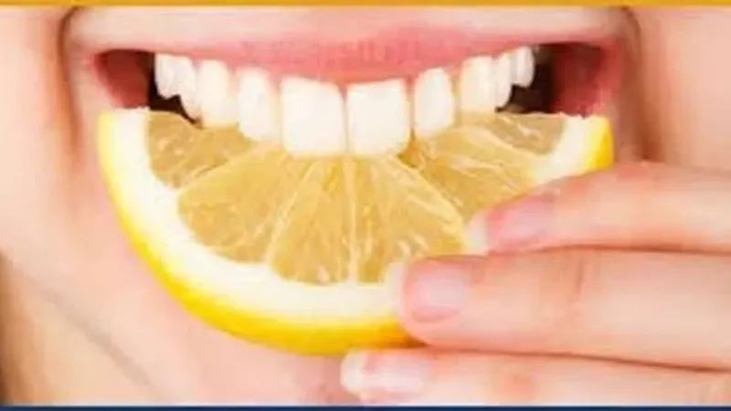 تحذير من الإفراط في تناول الفاكهة الحمضية.. قد تسبب تآكل الأسنان