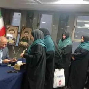 الإيرانيات ‎المقيمات في بغداد يسجلن حضوراً بالانتخابات