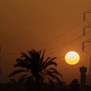 مصر: ترقب لزيادة سعر الكهرباء والسكر وسط توقعات بارتفاع معدلات التضخم