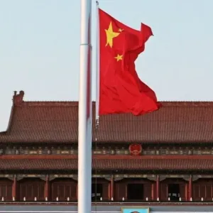 السفارة الصينية في واشنطن: بكين لا تزود أيا من أطراف الصراع في أوكرانيا بالسلاح