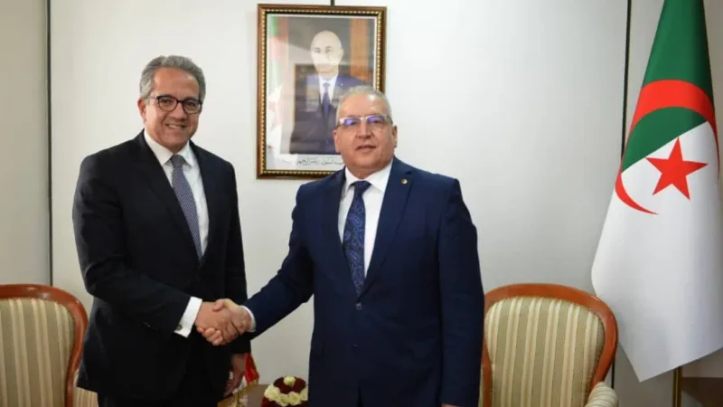 الأمين العام لوزارة الخارجية يستقبل مرشح مصر لمنصب مدير عام “اليونسكو”