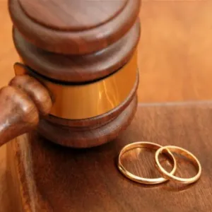 هل ينص على زواج القاصرات.. ماذا تتضمن فقرة تعديل قانون الأحوال الشخصية؟