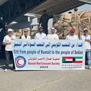إقلاع الطائرة الثانية من الجسر الجوي الكويتي إلى السودان