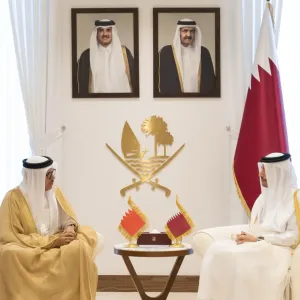 رئيس مجلس الوزراء وزير الخارجية يستقبل وزير الخارجية البحريني