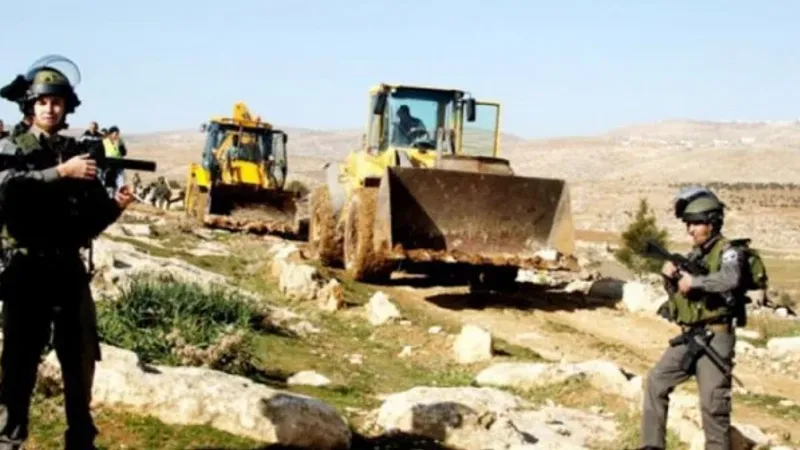 الاحتلال يستولي على جرافة شمال رام الله