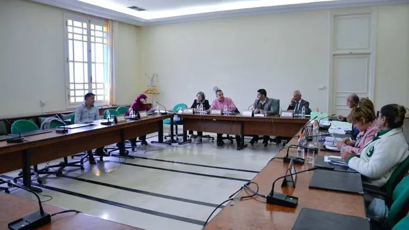 لجنة التخطيط الاستراتيجي بالبرلمان تواصل مناقشة فصول مشروع القانون المتعلق بالبنايات المتداعية للسقوط