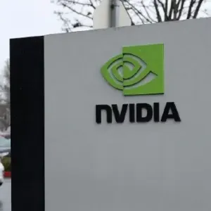 شركة Nvidia تحقق إيرادات قياسية مرتفعة بنسبة 265% بفضل طفرة الذكاء الاصطناعي
