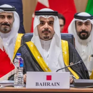 سفير البحرين لدى السعودية المندوب الدائم للبحرين لدى منظمة التعاون الإسلامي يشارك في الاجتماع الوزاري لمؤتمر القمة الاسلامي