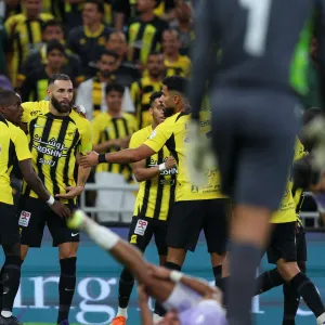 ردًا على أزمة "اللاعب القاصر" .. الاتحاد يعلن تعاقده مع "موهبة" بوكا جونيورز وإعارته!