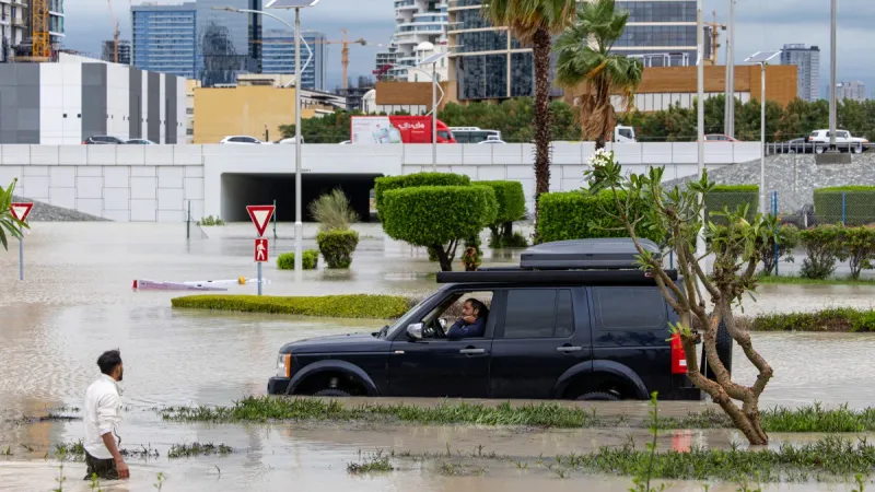 المركزي الإماراتي: التأمين الشامل يغطي أضرار العاصفة
