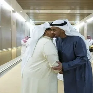 بالفيديو.. رئيس الدولة ملك البحرين لدى مغادرته البلاد