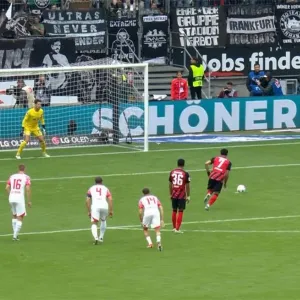 فيديو | عمر مرموش يسجل هدف تعادل فرانكفورت أمام لايبزيج