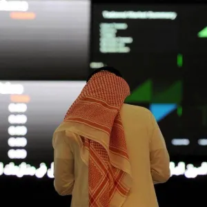 مؤشر السوق السعودية يكسر حاجز الـ12 ألف نقطة لأول مرة منذ مايو