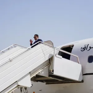 السوداني يعود إلى بغداد بعد مشاركته في مؤتمر الاستجابة الإنسانية الطارئة في غزّة