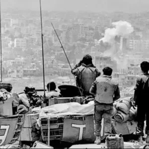 إسرائيل تفتح دفاتر 1982... تحقيقات بانفجار في صور وأصابع الاتهام نحو "حزب الله" و"أمل"