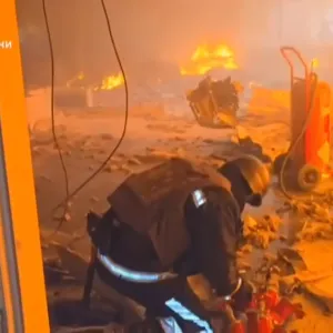 شاهد: مقتل 6 مدنيين في قصف روسي استهدف خاركيف بصواريخ إس-300