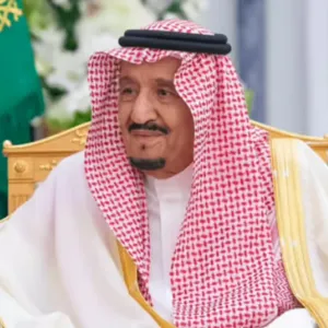 خادم الحرمين يوافق على منح وسام الملك عبدالعزيز من الدرجة الثالثة لـ200 متبرع ومتبرعة بالأعضاء