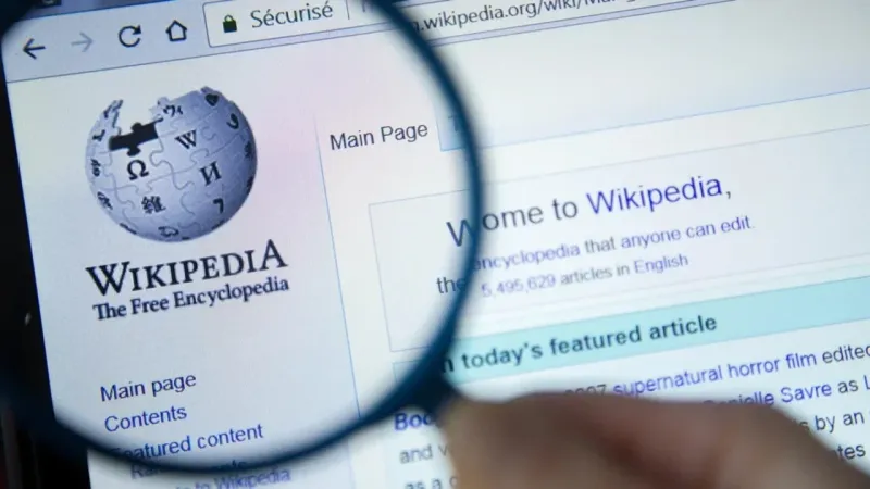 ويكيبديا تحظر واحدة من أكبر وأقدم المنصات الإعلامية الداعمة للاحتلال!