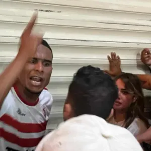 منع زوجة اللاعب التونسي سيف الجزيري من استاد القاهرة بسبب الكوفية