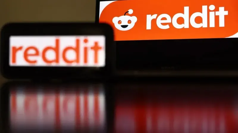 سهم Reddit يرتفع نحو 70% في أول ظهور له في بورصة نيويورك