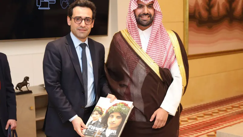 وزير الثقافة السعودي يشيد بالعلاقات المتميزة مع فرنسا