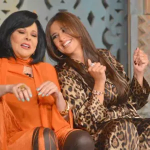 ياسمين عبدالعزيز تحتفل بتصدرها التريند بعد ظهورها مع صاحبة السعادة (فيديو)