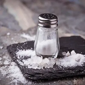 الإفراط في تناول الملح- هكذا يؤثر على الكلى