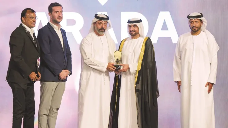 عبد الله بن سالم القاسمي يُكرم الفائزين بجائزة الشارقة للتميز