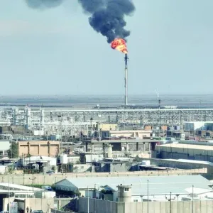 أسعار النفط تقفز 3% وسط تقارير عن ضربات إسرائيلية على إيران