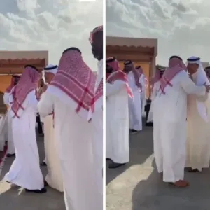 شاهد.. وزير الطاقة يتلقى التعازي في وفاة الأمير الراحل ‎بدر بن عبدالمحسن