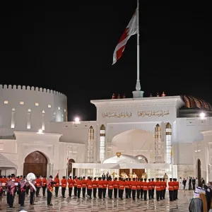 تعرف على قصر "الصخير" الذي يستضيف القادة العرب في قمة البحرين (فيديو)