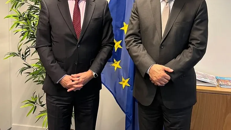 سفير مملكة البحرين في بروكسل يجتمع مع مبعوث الاتحاد الأوروبي لحقوق الإنسان