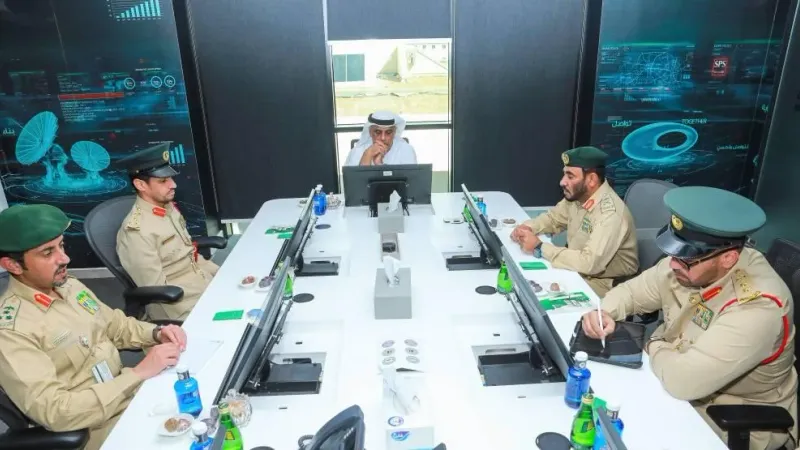 اجتماع لتقييم إدارة العمليات في شرطة دبي