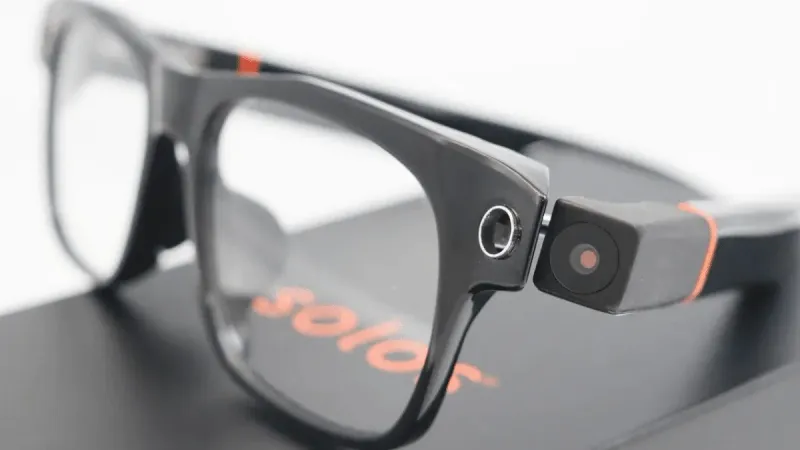 Solos تكشف عن نظارة ذكية مزودة بنموذج GPT-4o