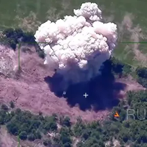 القوات الروسية تدمر منظومة "باتريوت" للدفاع الجوي بصاروخ "إسكندر" (فيديو)