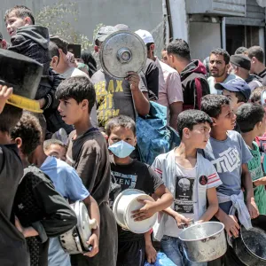 متطرفون إسرائيليون يمنعون وصول مساعدات إلى غزة