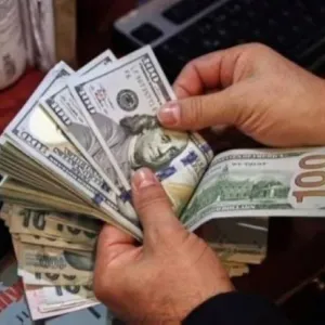 تراجع جديد في الدولار أمام الجنيه في مصر.. والكشف عن سعره