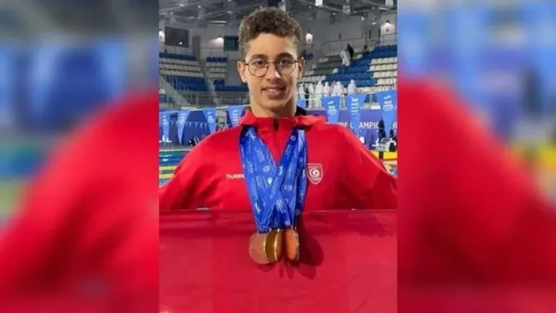 هل يحقق نجم تونس الجديد في السباحة أحمد الجوادي المفاجأة في أولمبياد باريس ؟