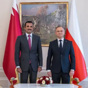 صاحب السمو يعقد جلسة مباحثات مع رئيس بولندا