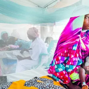 وفاة 66 طفلاً بمخيم نازحين في دارفور بسبب الجوع