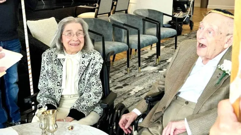 عمرهما 202 عام.. يتزوجان في دار المسنين !