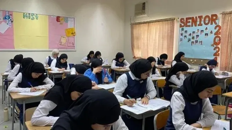 وزارة التربية والتعليم: 40 ألف طالب يجرون اختبار IELTS في جميع المدارس الثانوية الحكومية