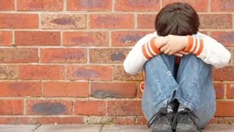 أضرار نفسية تترتب على إهمال الرقابة المتزنة على الأطفال.. أبرزها الاكتئاب