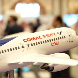«كوماك» الصينية تسعى للدخول إلى سوق الطيران السعودية